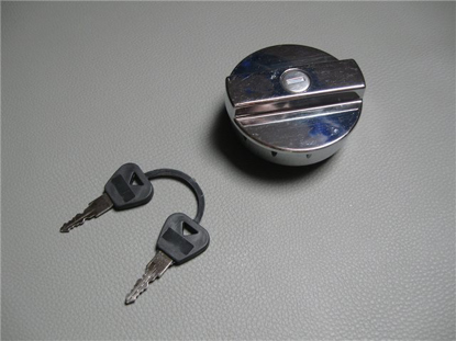 Picture of locking petrol tank cap 1300 and 1500 carburetor, plastic, chrome
