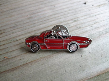 Picture of pin X 1/9, red