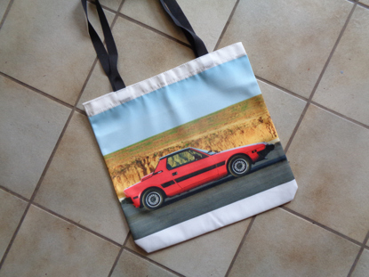 Picture of (shoulder) bag X 1/9 red
