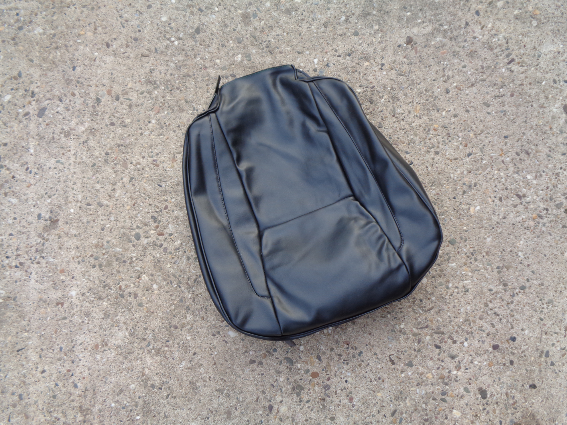 Picture of seat bottom 1500, NEW, ORIGINAL, black